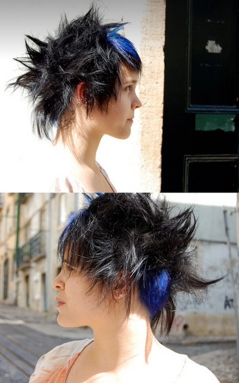 Boki fryzury krótkiej cieniowanej, niebieskie włosy, uczesanie damskie zdjęcie numer 20A